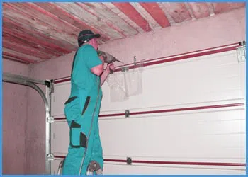 United Garage Door Miami, FL 786-475-1562 - door-maintaince-15-05m